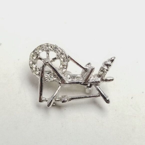 Vintage Tiny Spinning Wheel Rhinestone Brooch Knitting Yarn Crafting Lapel Pin - Picture 2 of 6